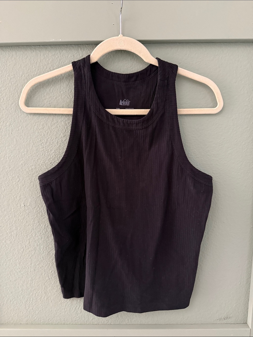 REI Women’s Black Ribbed Scoop Neck Racerback Tank - Size Large